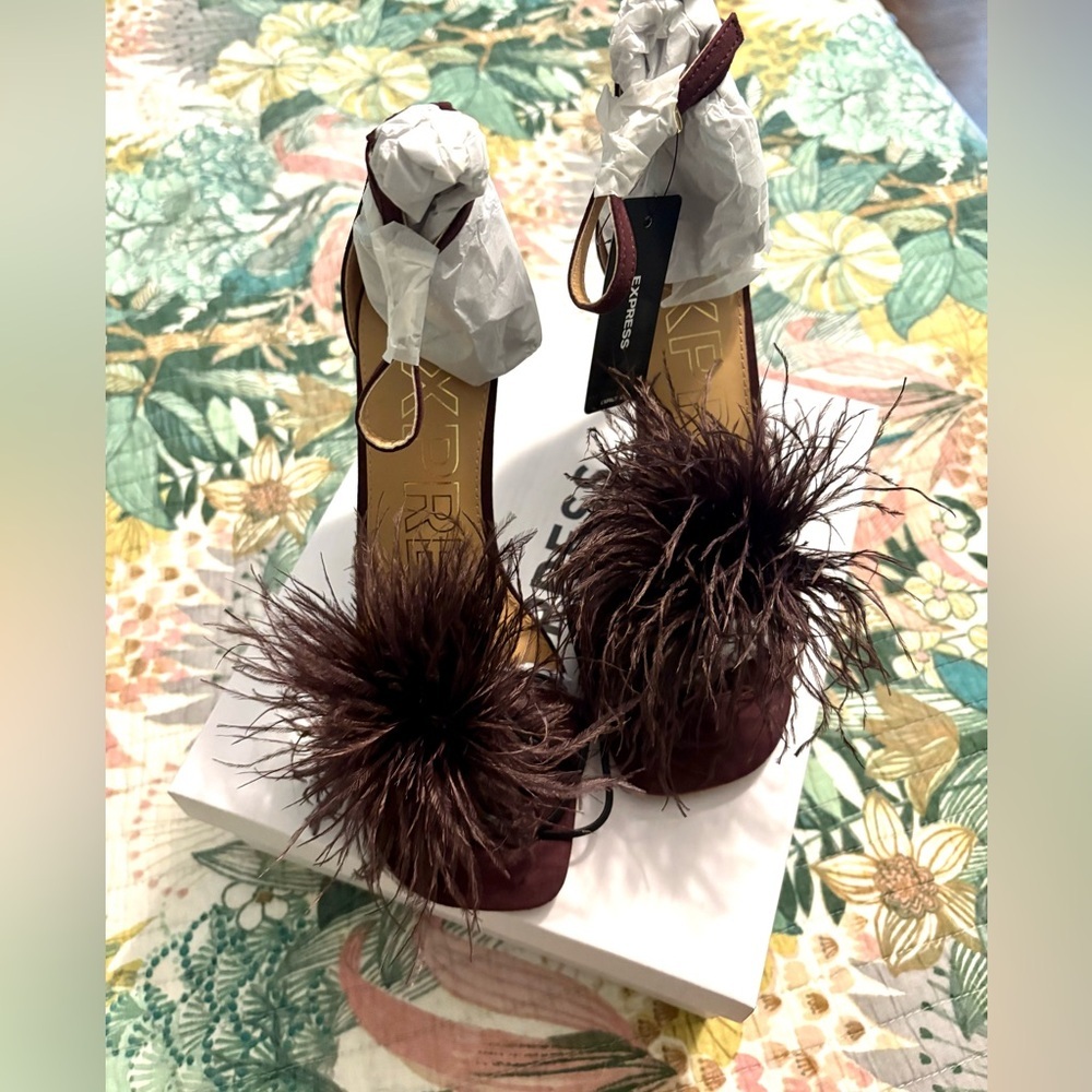 Feather Toe Heeled Sandals - Picture 5 of 9